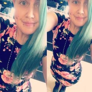 Meet your Posher, Felicity